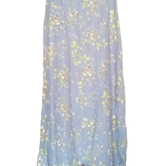 Pretty Pale Blue Floral Rayon Skirt Sz. M - Picture 2 of 3